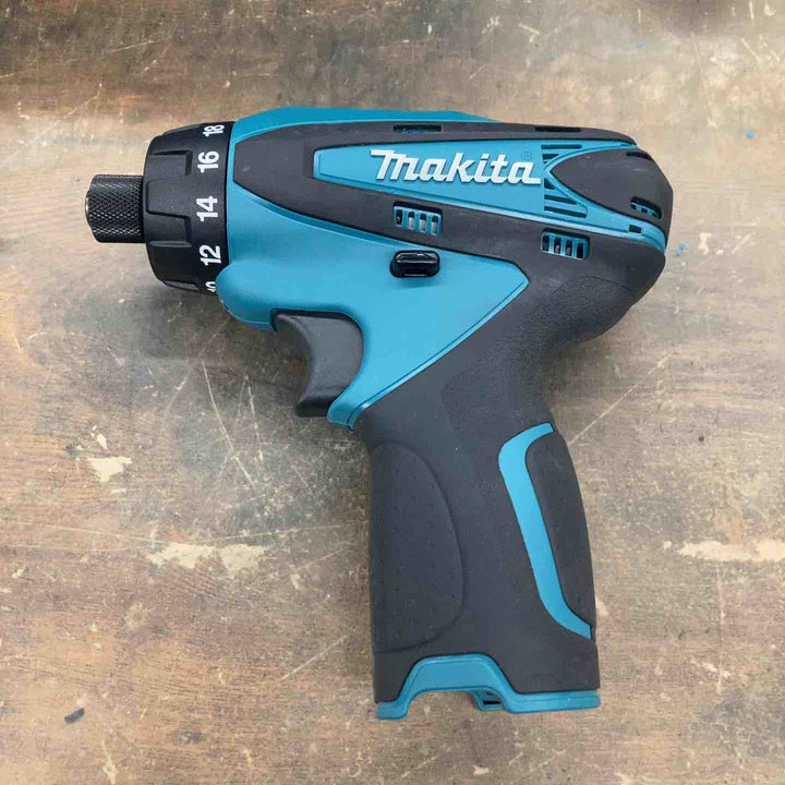 ☆マキタ(makita) コードレスドリルドライバー DF030DWX【戸田店】