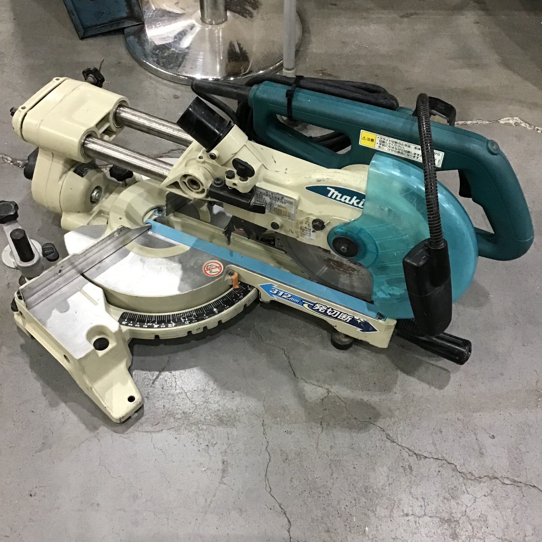 マキタ 190mm スライドマルノコ LS0715F 新品