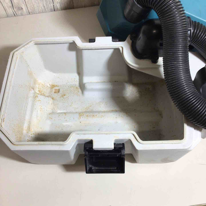 ★マキタ(makita) コードレス集じん機 乾湿両用 VC750DZ フィルター2個付【戸田店】