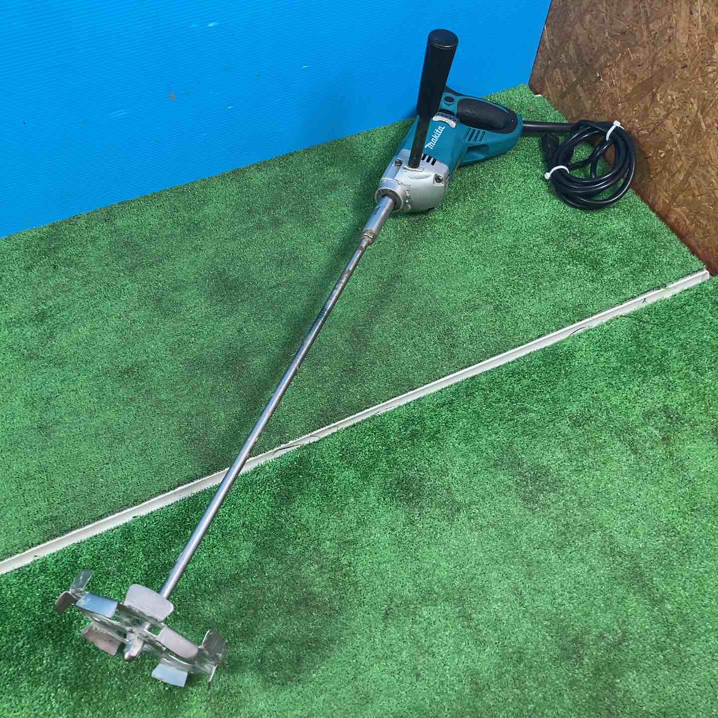 ☆マキタ(makita) コンクリートかくはん機 UT1305【岩槻店】 – アクト