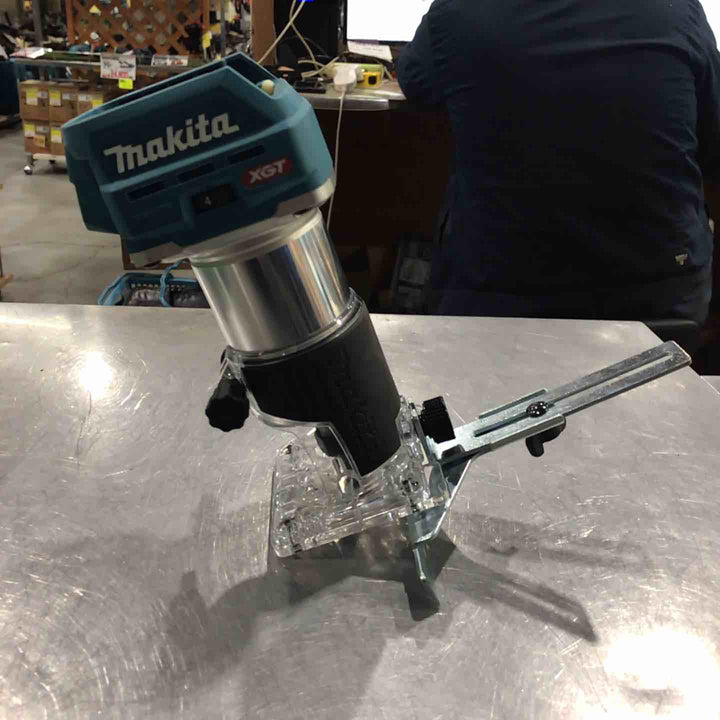 ★マキタ(makita) コードレストリマ RT001GZ【川口店】