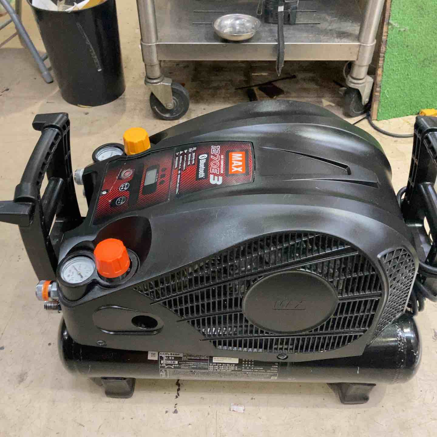 MAX スーパーエアコンプレッサ AK-HL1270E3 未使用品 L13-06 AK-1270E3シリーズ | エアコンプレッサ | マックス株式会社（MAX）