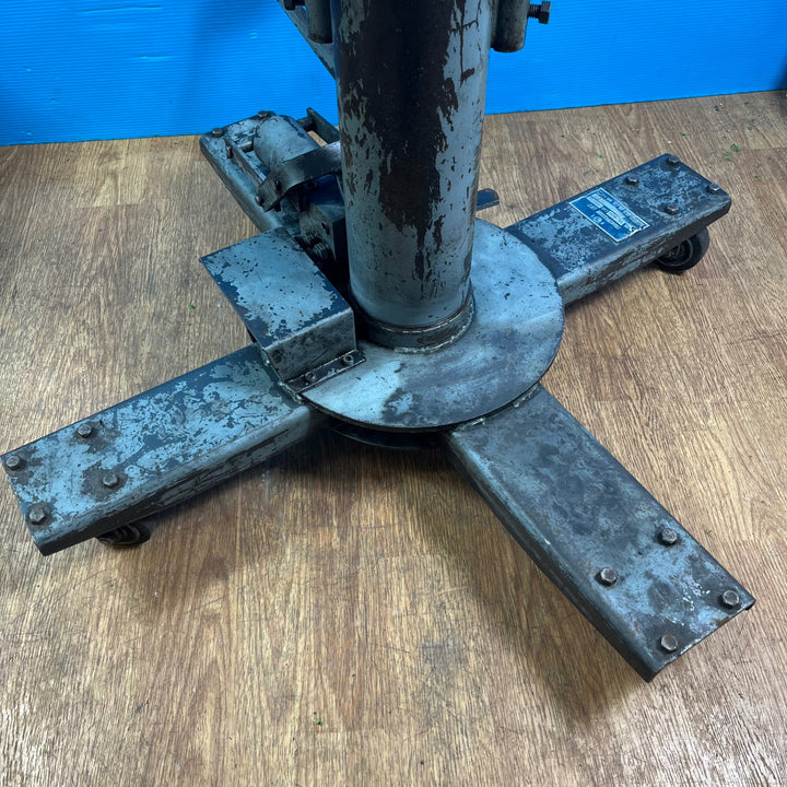 【店頭受取り限定】◇長崎ジャッキ ミッションリフト(軽自動車～普通自動車向け) ML-800【岩槻店】