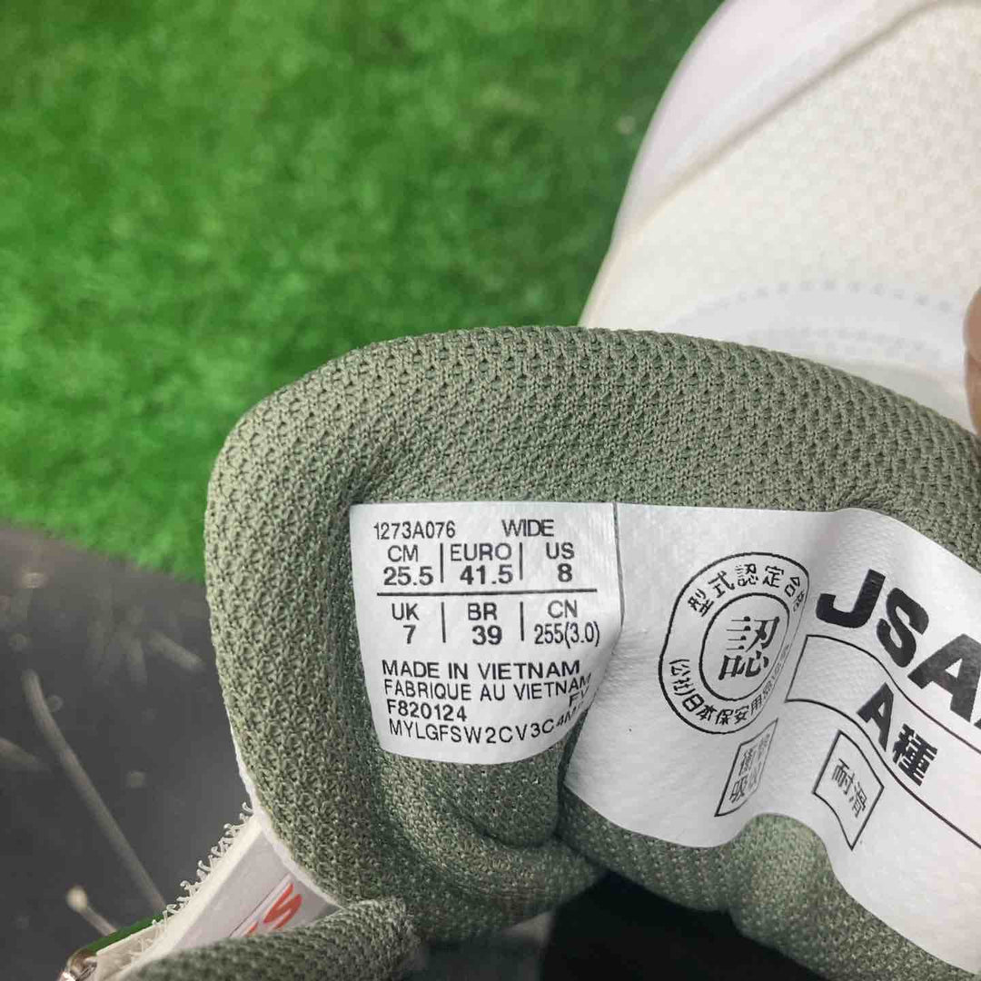 アシックス(asecs) ワークシューズ ウィンジョブ CP216 ホワイト/ライケングリーン 25.5 cm 3E相当【川越店】