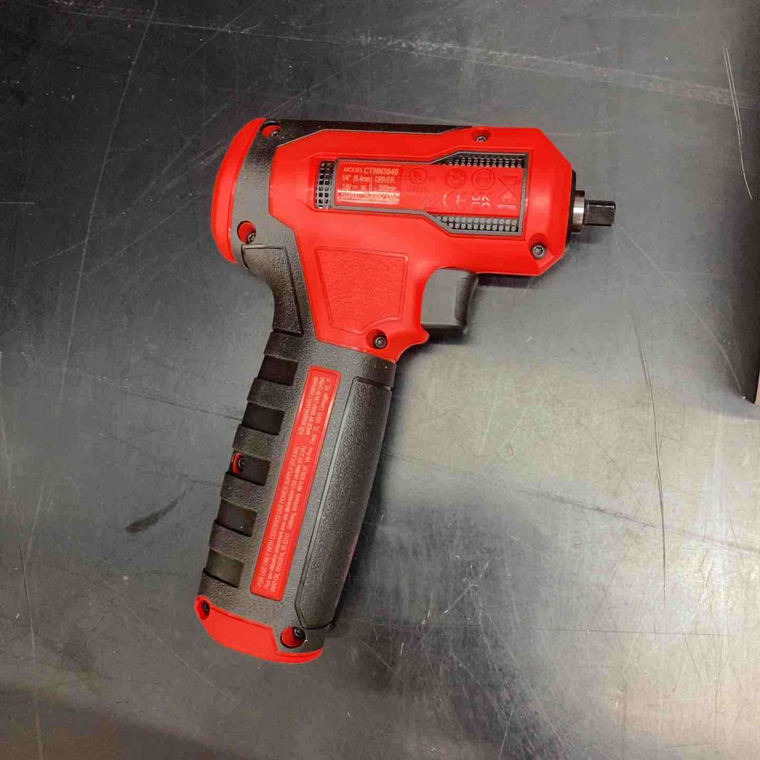 ▲スナップオン1/4 ナノアクセスツールキット (小型充電式ドライバー2種のセット)　CTNN13KFJ【川越店】