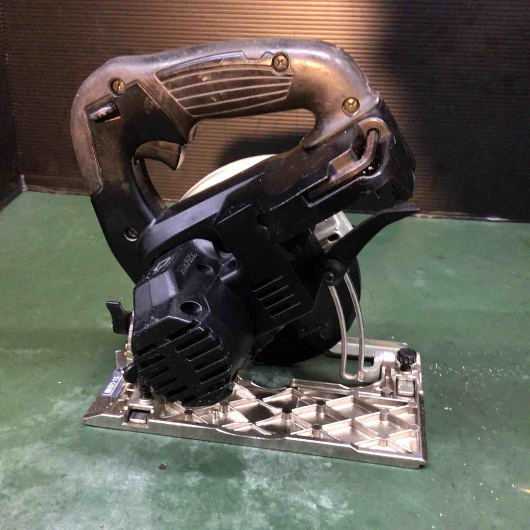 ★マキタ(makita) コードレス丸のこ HS471DZB【戸田店】