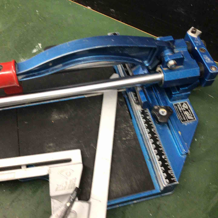 石井超硬 タフエースクリンカー切断機 660 JWS-660TCLA　レーザー付くがズレあり　現状販売【戸田店】