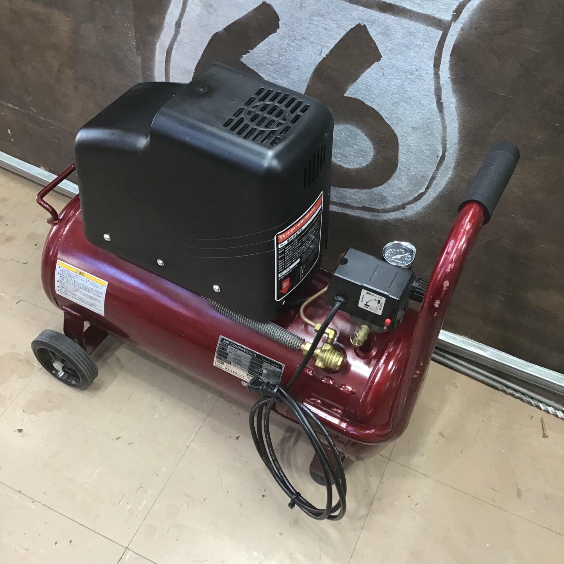 店頭受取り限定】○藤原産業(SK11) エアコンプレッサー SR-102【草加店