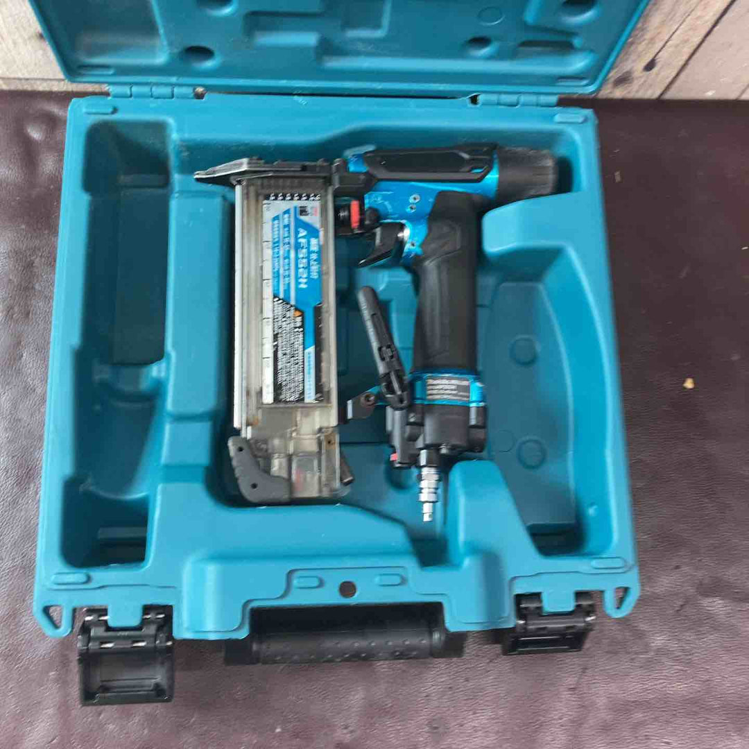 【中古品】マキタ(makita) 高圧フィニッシュネイラ AF552HM 高圧 ケース付属【東大和店】