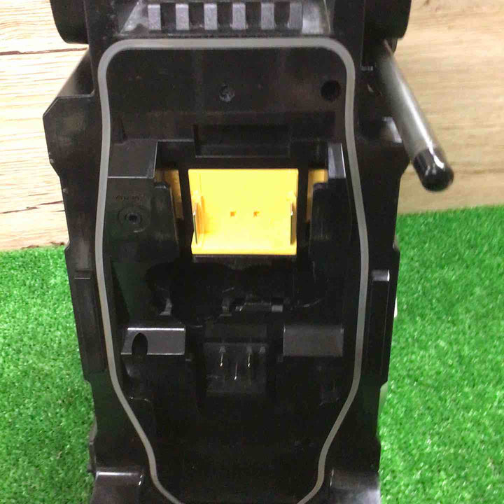 ★マキタ(makita) コードレスラジオ MR108B【町田店】