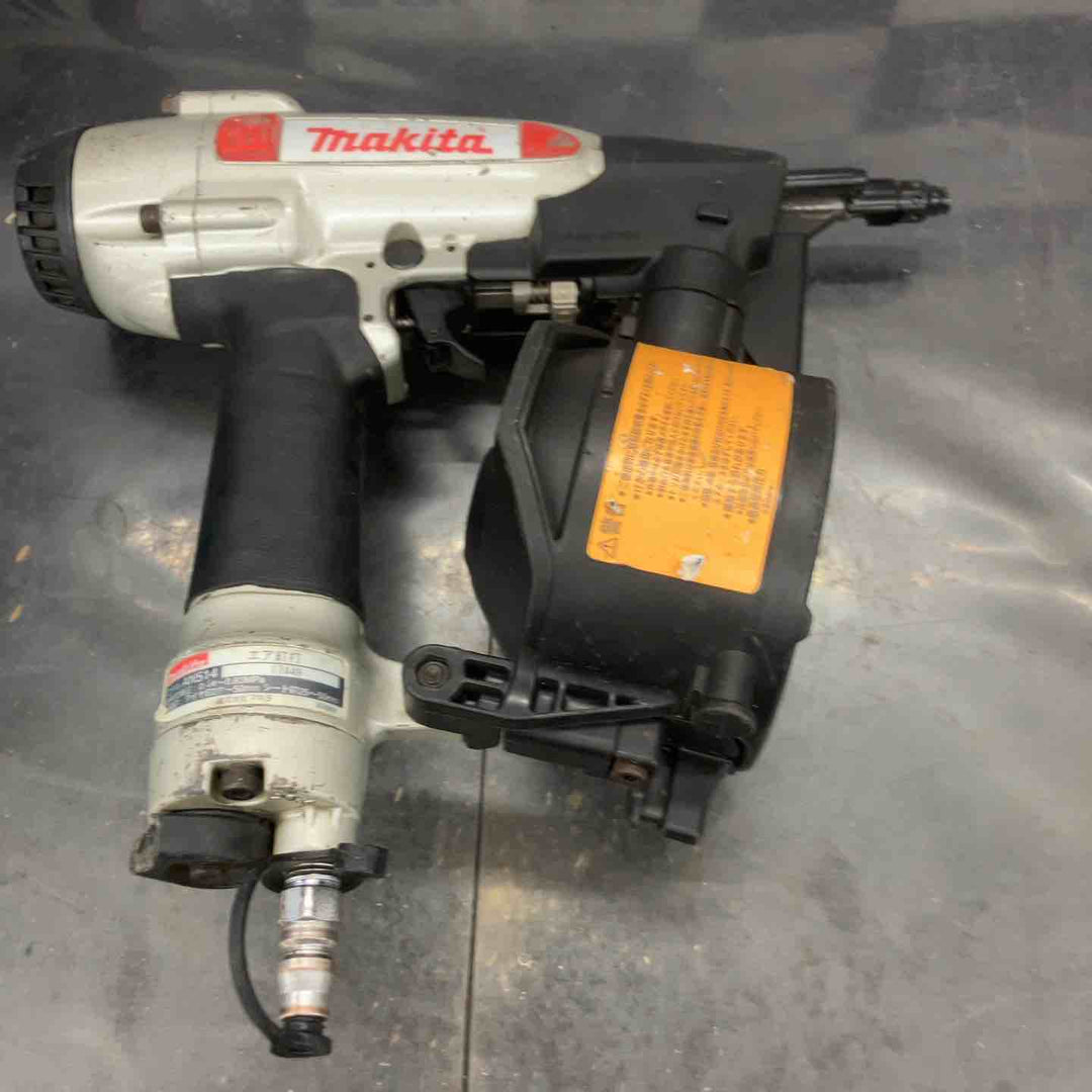 【中古品】マキタ(makita) 常圧エア釘打ち機  AN514【所沢店】