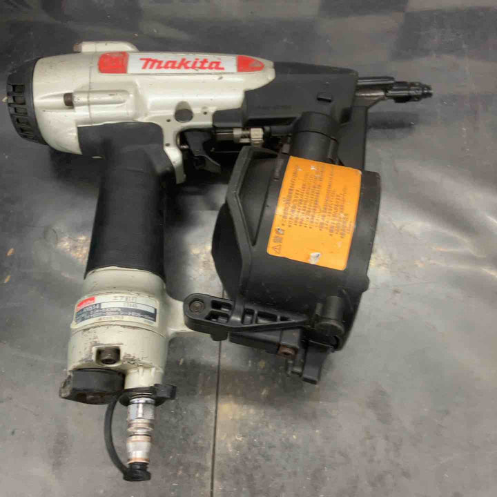 【中古品】マキタ(makita) 常圧エア釘打ち機  AN514【所沢店】