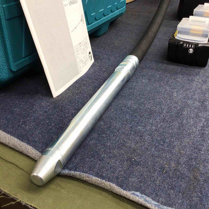 ★マキタ(makita) 18V コードレスコンクリートバイブレーター VR350DRGX バッテリー2個・充電器付き【八潮店】