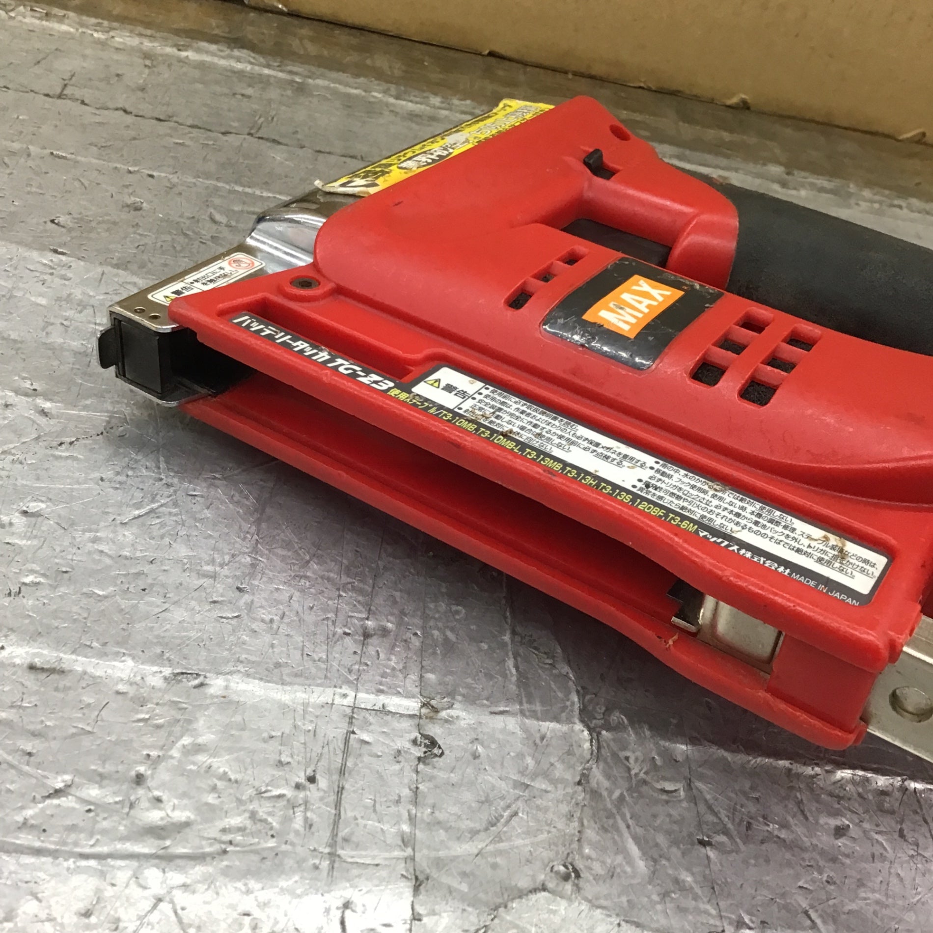 〇マックス(MAX) コードレスタッカ(本体のみ) 14.4V TG-Z3【所沢