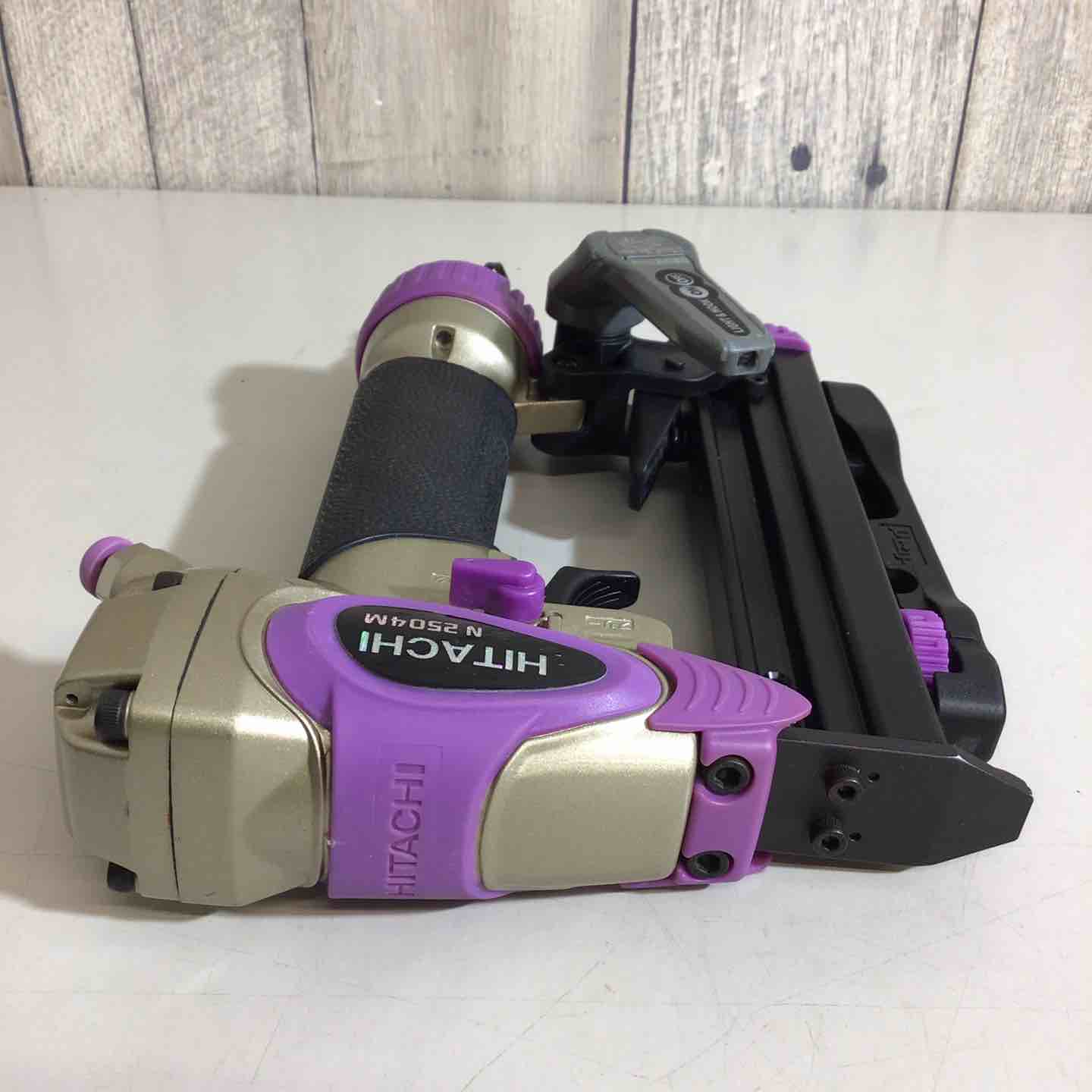 ☆ハイコーキ(HIKOKI ※旧:日立工機) 常圧エアタッカ N2504M【戸田店