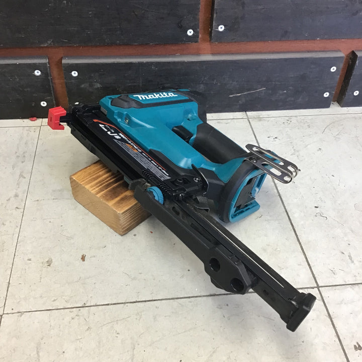 【中古品】 マキタ/makita コードレスタッカー ST421DZ 【鴻巣店】