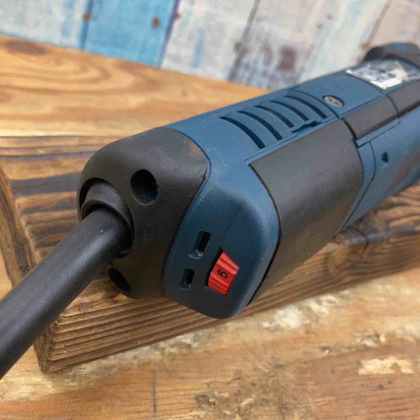Bosch Professionalカットソー GMF250CE展示品 Bosch Professionalカットソー GMF250CE展示品の通販 by ヒカリ