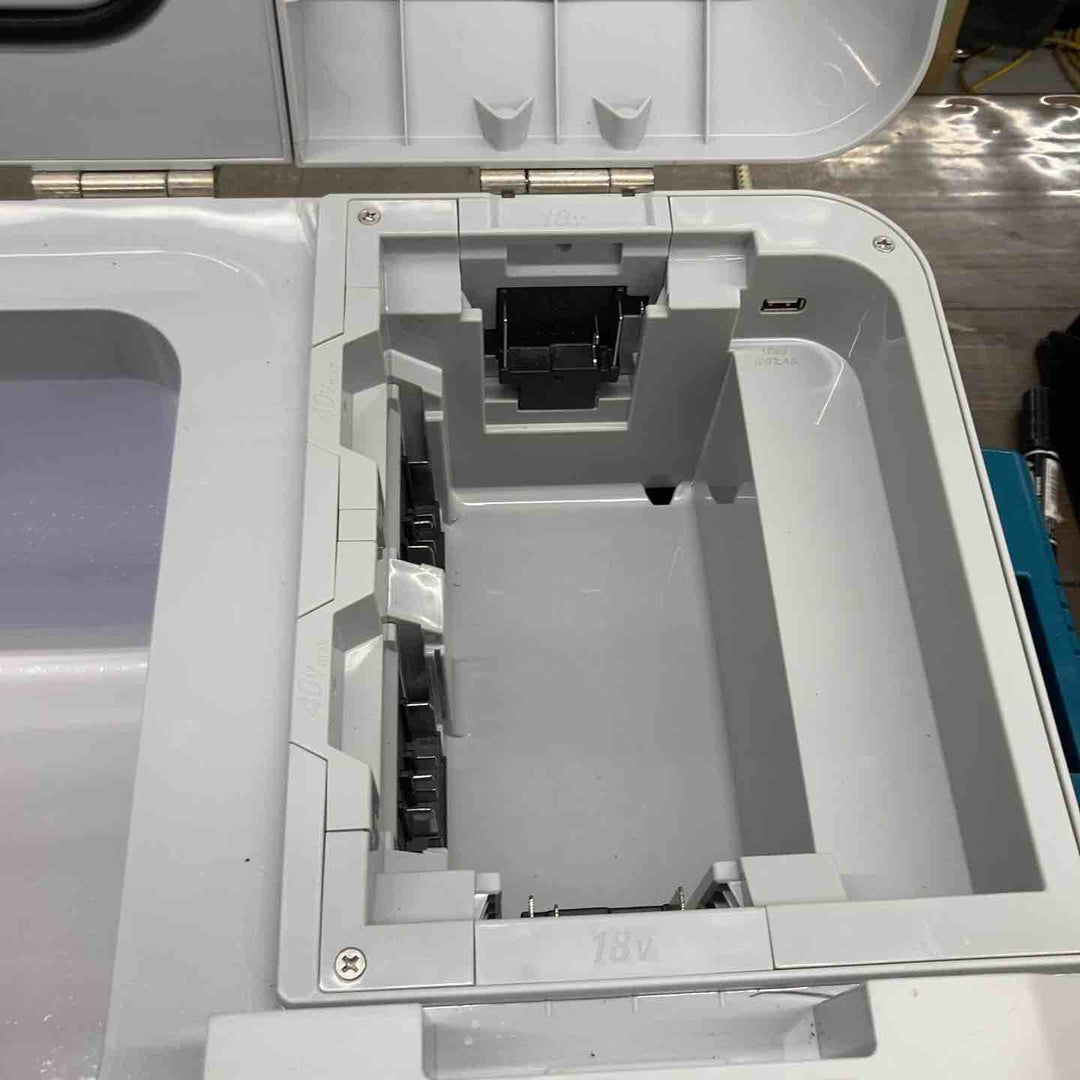 ★マキタ(makita) コードレス冷温庫 CW001GZ【戸田店】