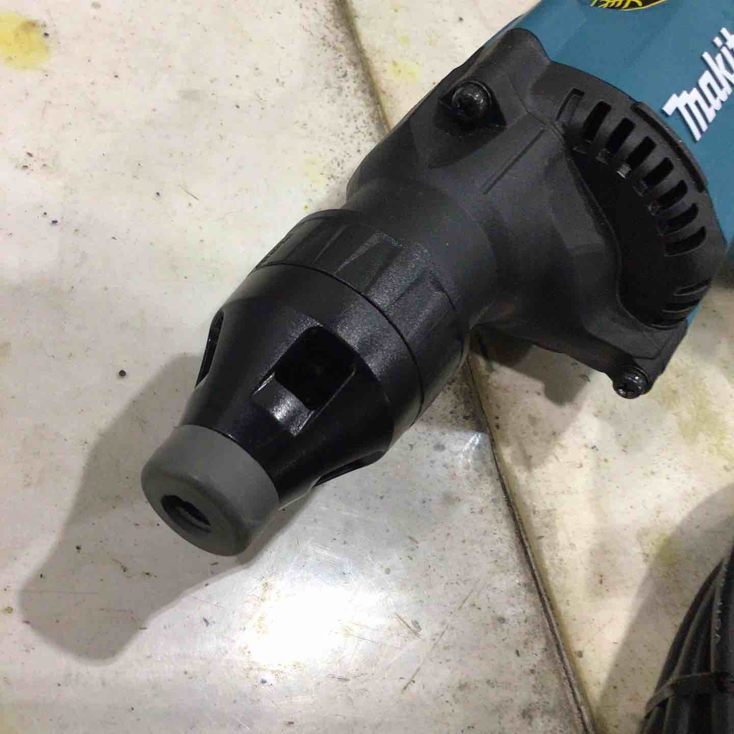 ☆マキタ(makita) ボード用スクリュードライバ FS6100【川口店 ☆マキタ(makita) ボード用スクリュードライバ FS6100【川口店
