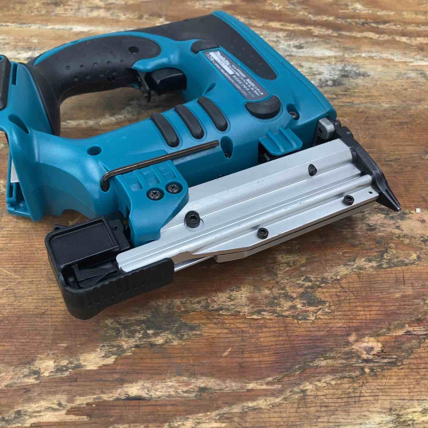 ◇マキタ(makita) コードレスピンタッカ PT350DZ【柏店】 – アクト