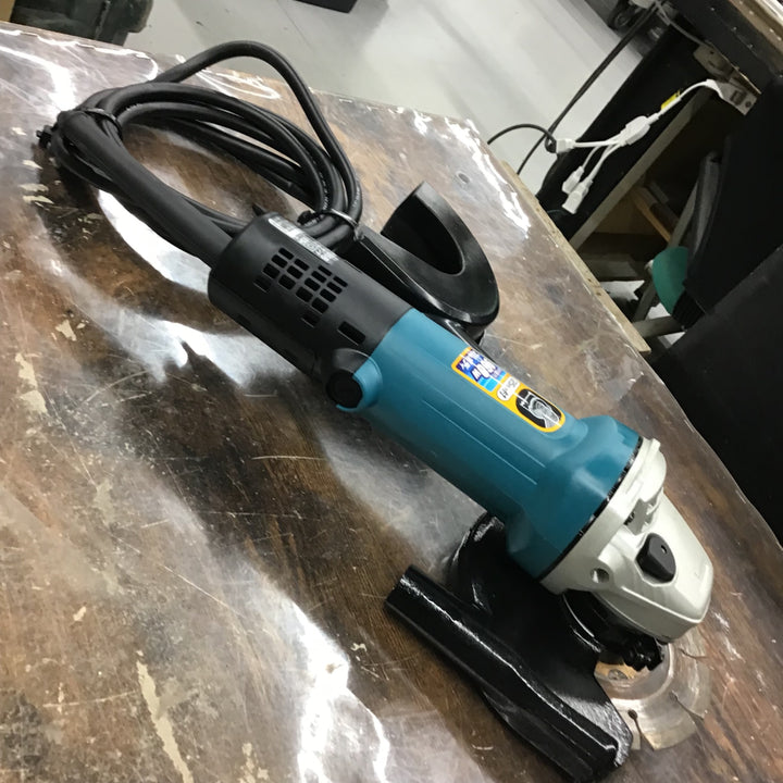 ☆マキタ(makita) 125mm ディスクグラインダ 9535B【戸田店】