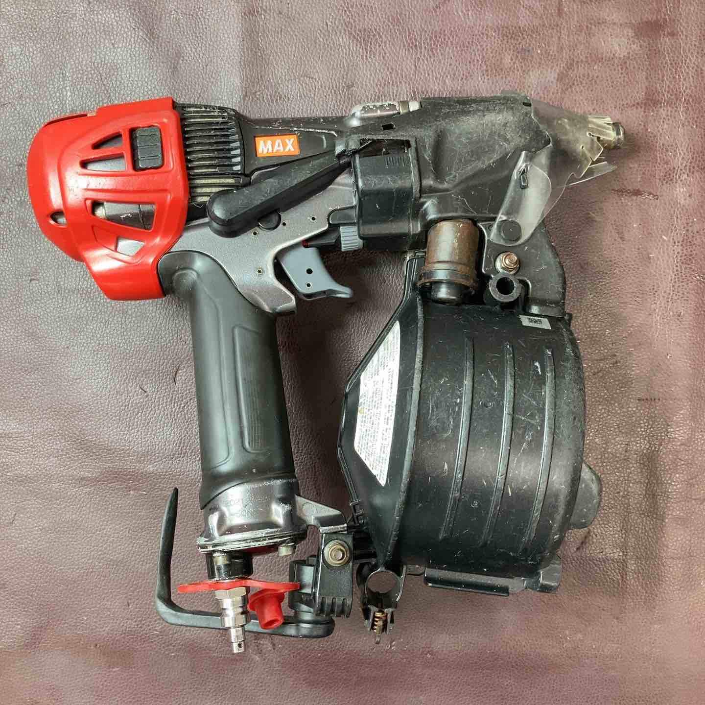中古品】 マックス(MAX) 高圧エア釘打ち機 HN-50N3(D)-G 50mm 【東大和