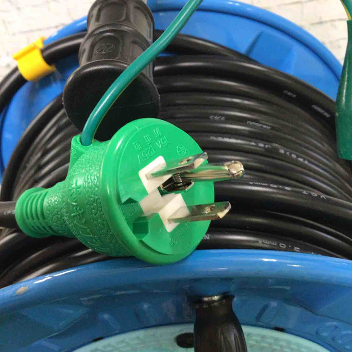 日動 電工ドラム 防雨ELB付 NPW-EB33 30ｍ コードリール【町田店】