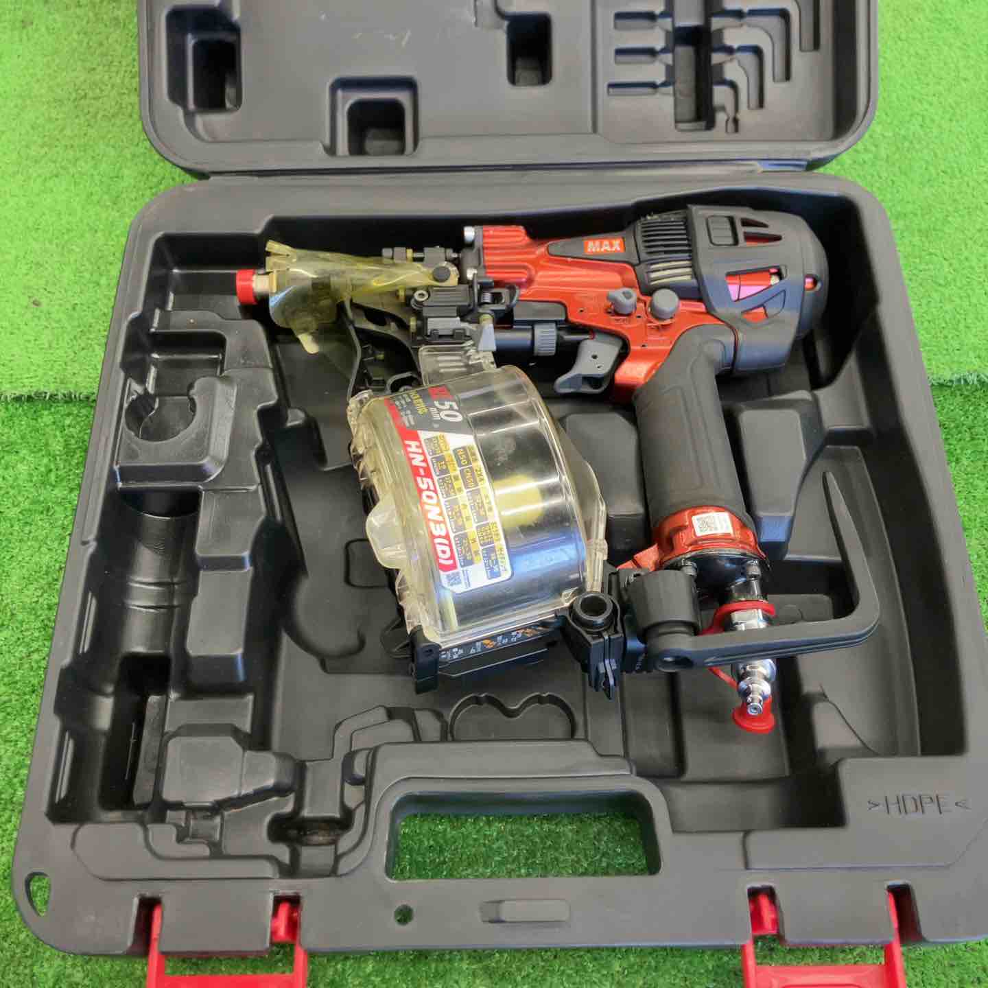 中古品】 マックス/MAX 高圧エア釘打ち機・HN-50N3(D)-R 【桶川店 中古品】 マックス/MAX 高圧エア釘打ち機・HN-50N3(D)-R 【桶川店