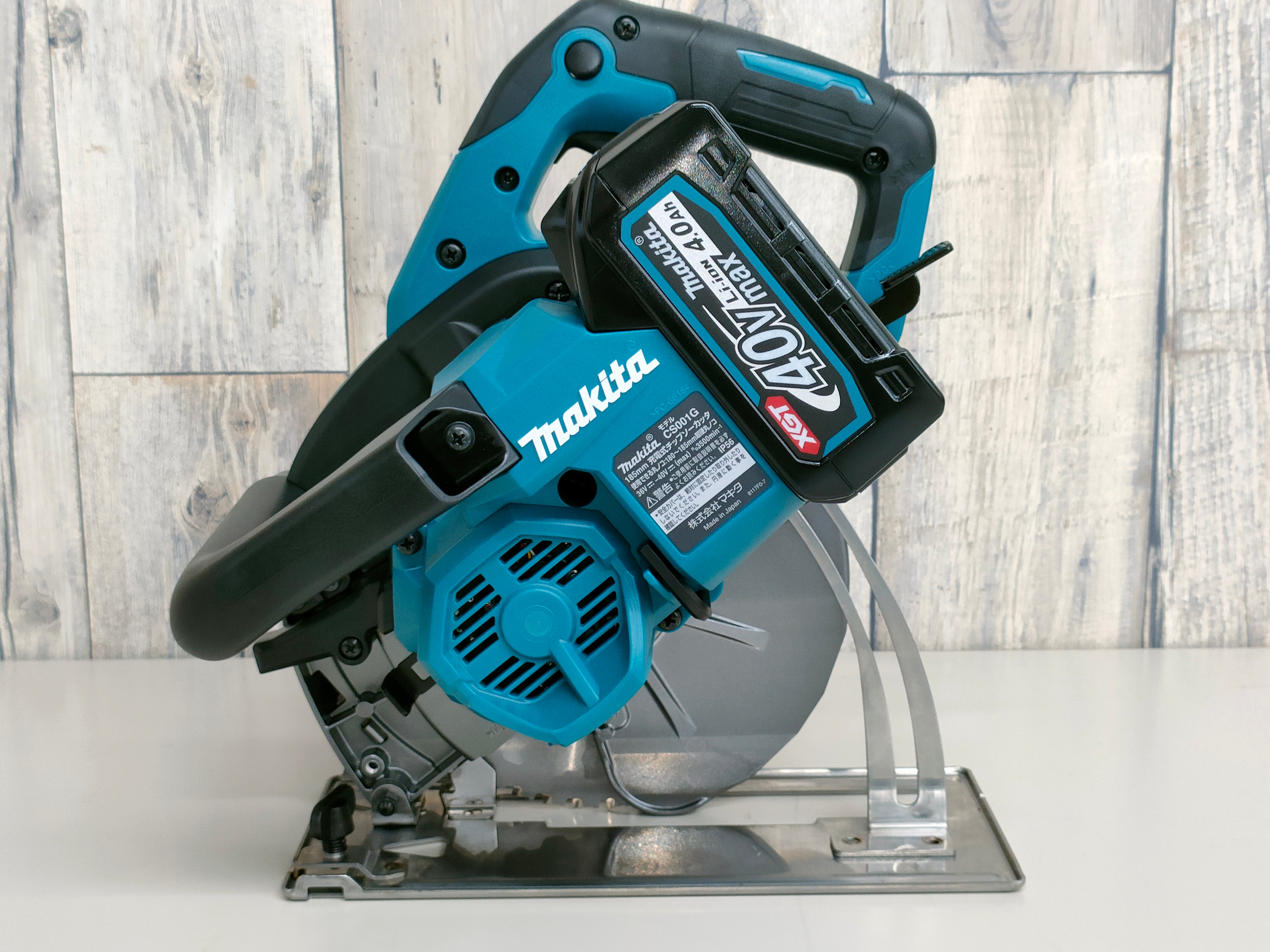 マキタ(makita) コードレスチップソーカッター CS001GRMX【川崎