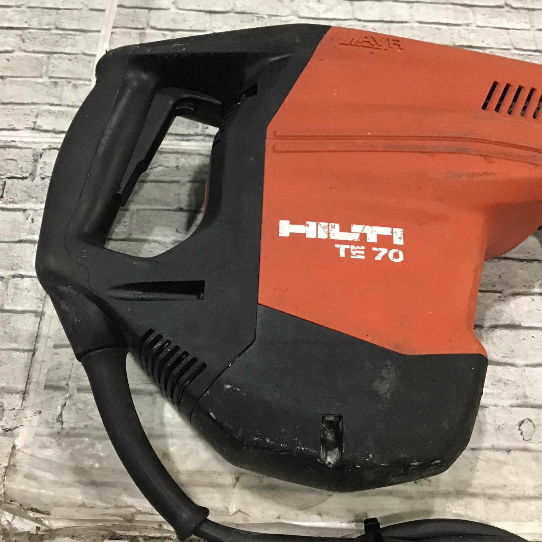 ヒルティ（HILTI） ハンマドリル TE70-D/AVR【川口店】 – アクトツール