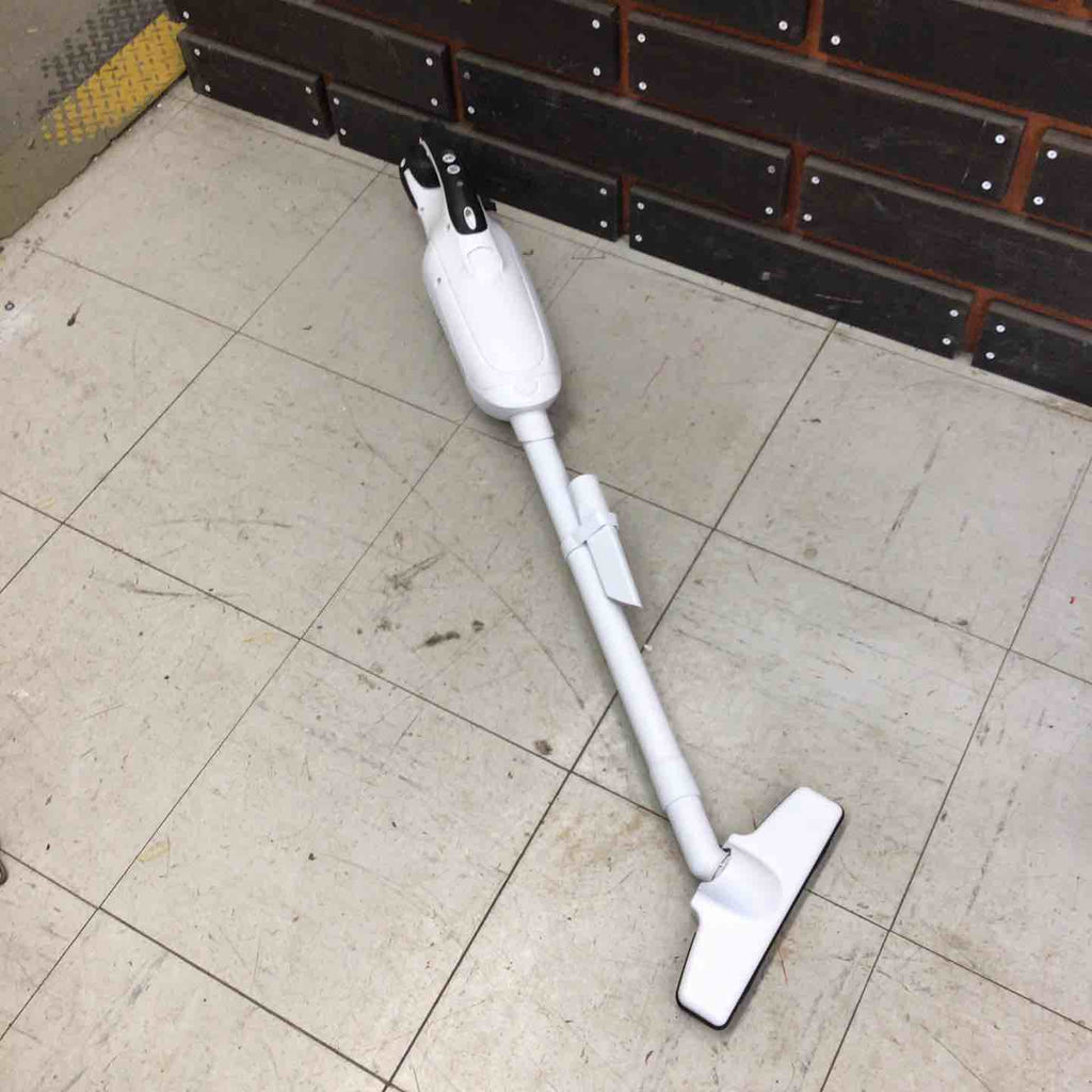 中古品】 マキタ/makita コードレスクリーナ 18V CL182FDZW 【鴻巣店