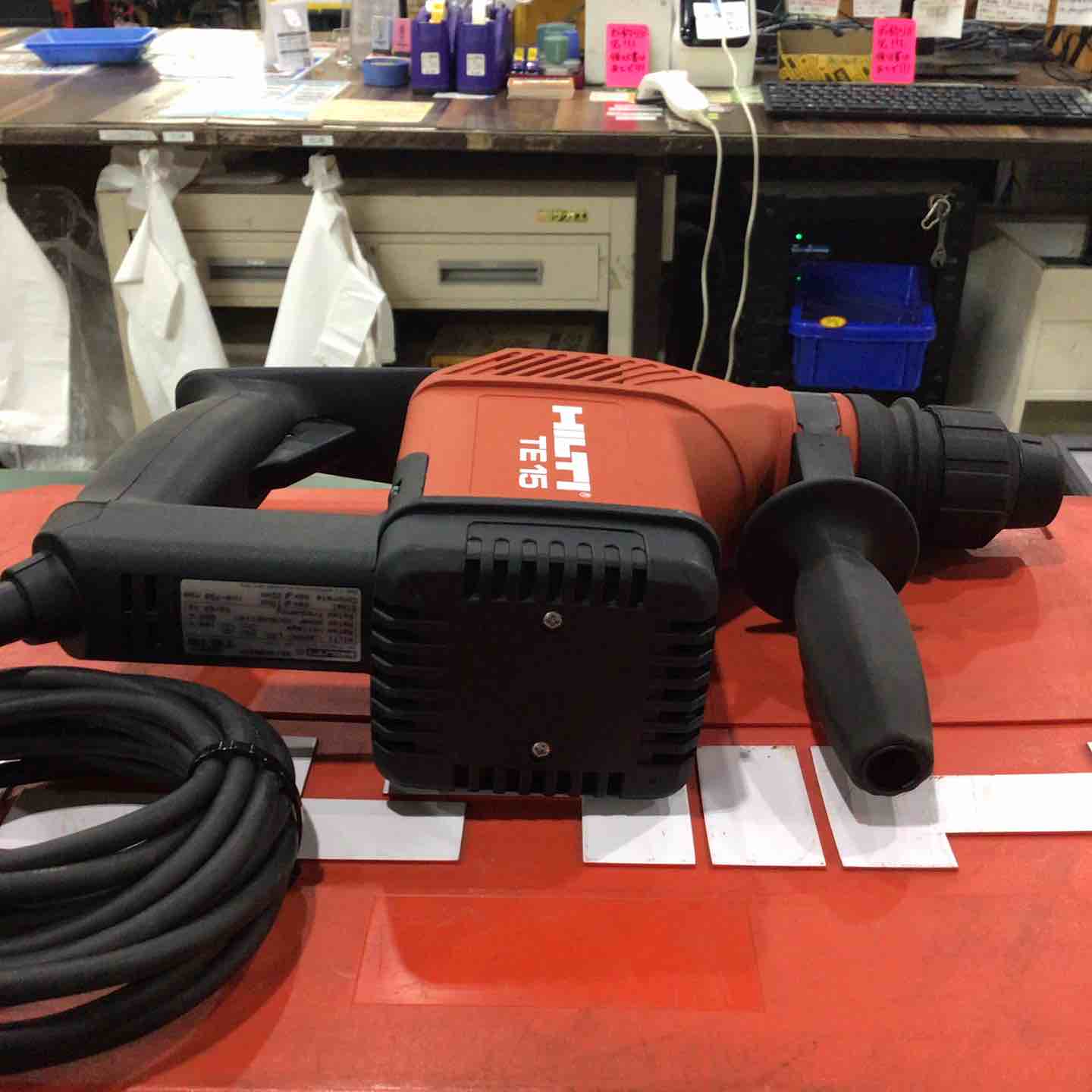 HILTI ロータリーハンマードリル TE15 (D4183wY) TE 3-M ロータリーハンマー - ハンマードリル - Hilti Japan
