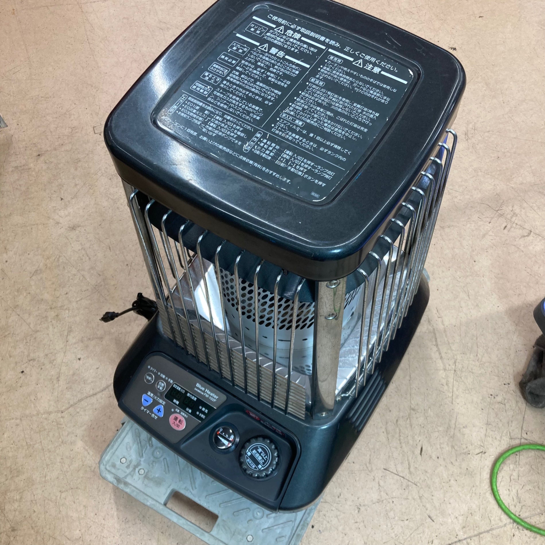DANRICH FM-102F ブルーヒーター DAINICHIブルーヒーターFM−102f ダイニチ FM-102F オークション比較