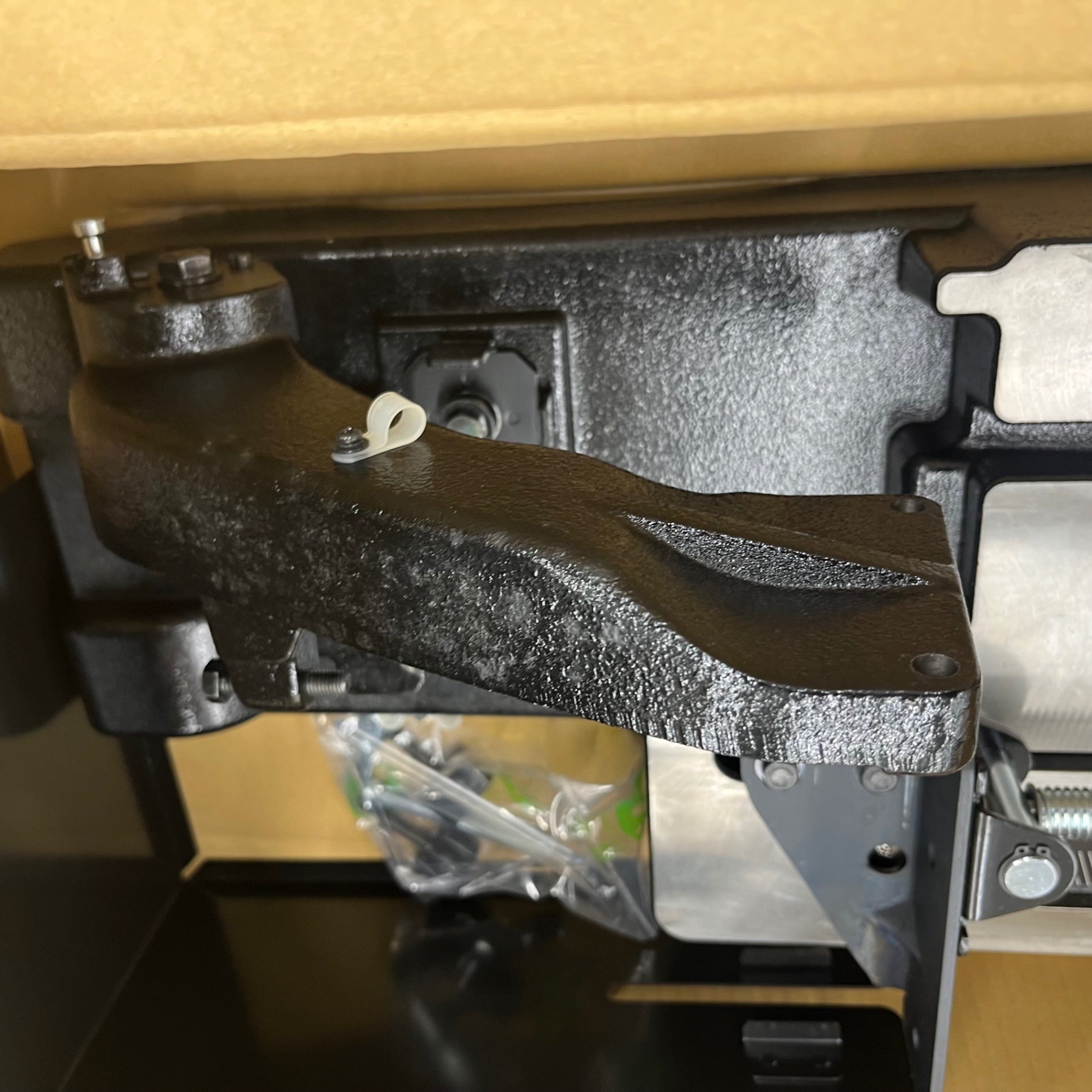 店頭受取り限定】マキタ(makita) ポータブルバンドソー用スタンド No