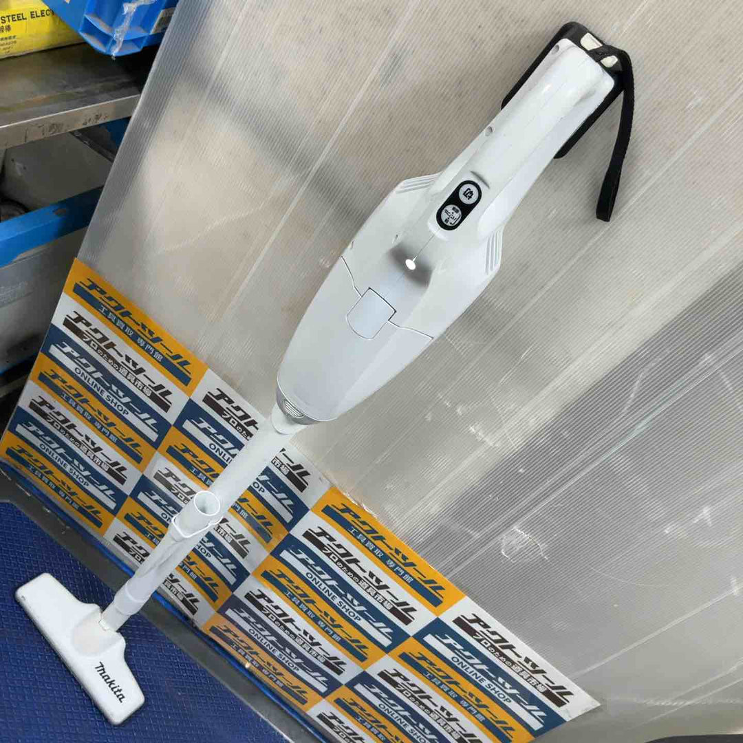 ☆マキタ(makita) コードレスクリーナー CL107FDSHW【草加店】