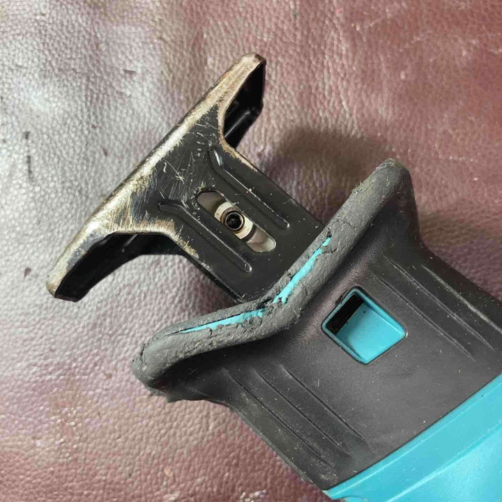 【中古品】マキタ(makita) コードレスレシプロソー JR101DW【東大和店】