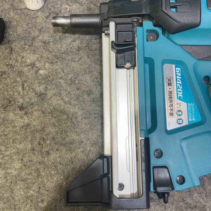 【中古品】★マキタ(makita) コードレスコンクリート用ガスピン打ち機 GN420C【桶川店】