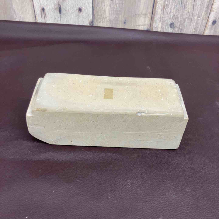 【超希少】 【中古美品】 天然砥石 産地沼田？ 重量約2.2Kg 長さ約210ｘ幅約80ｘ高さ約70 番手細かめ 正本山？ 【東大和店】