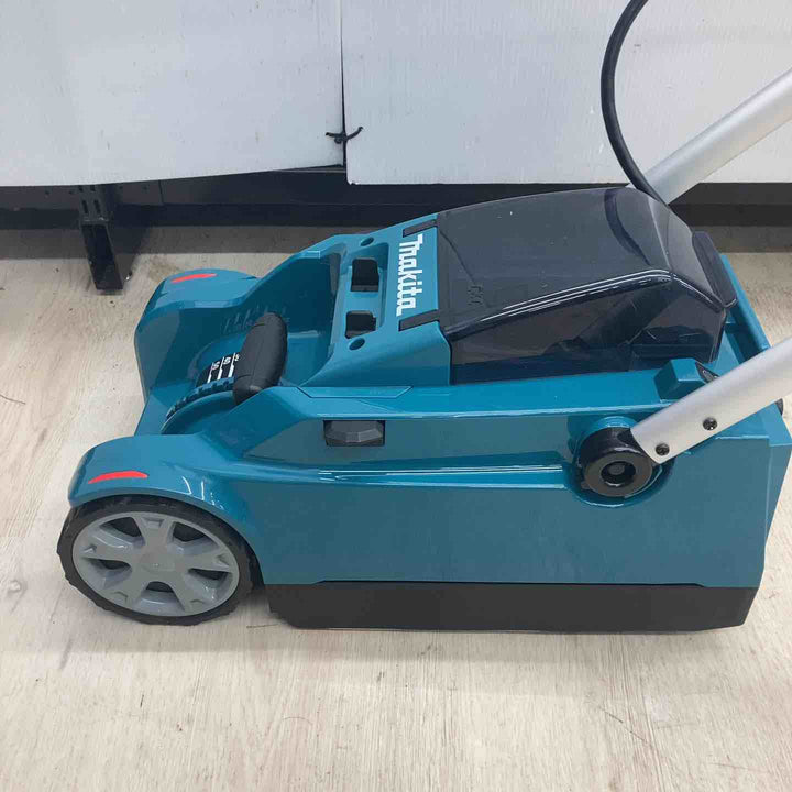 ◇マキタ(Makita) 　充電式芝刈機 18V 3Ah バッテリ、充電器付 MLM230DSF【川越店】