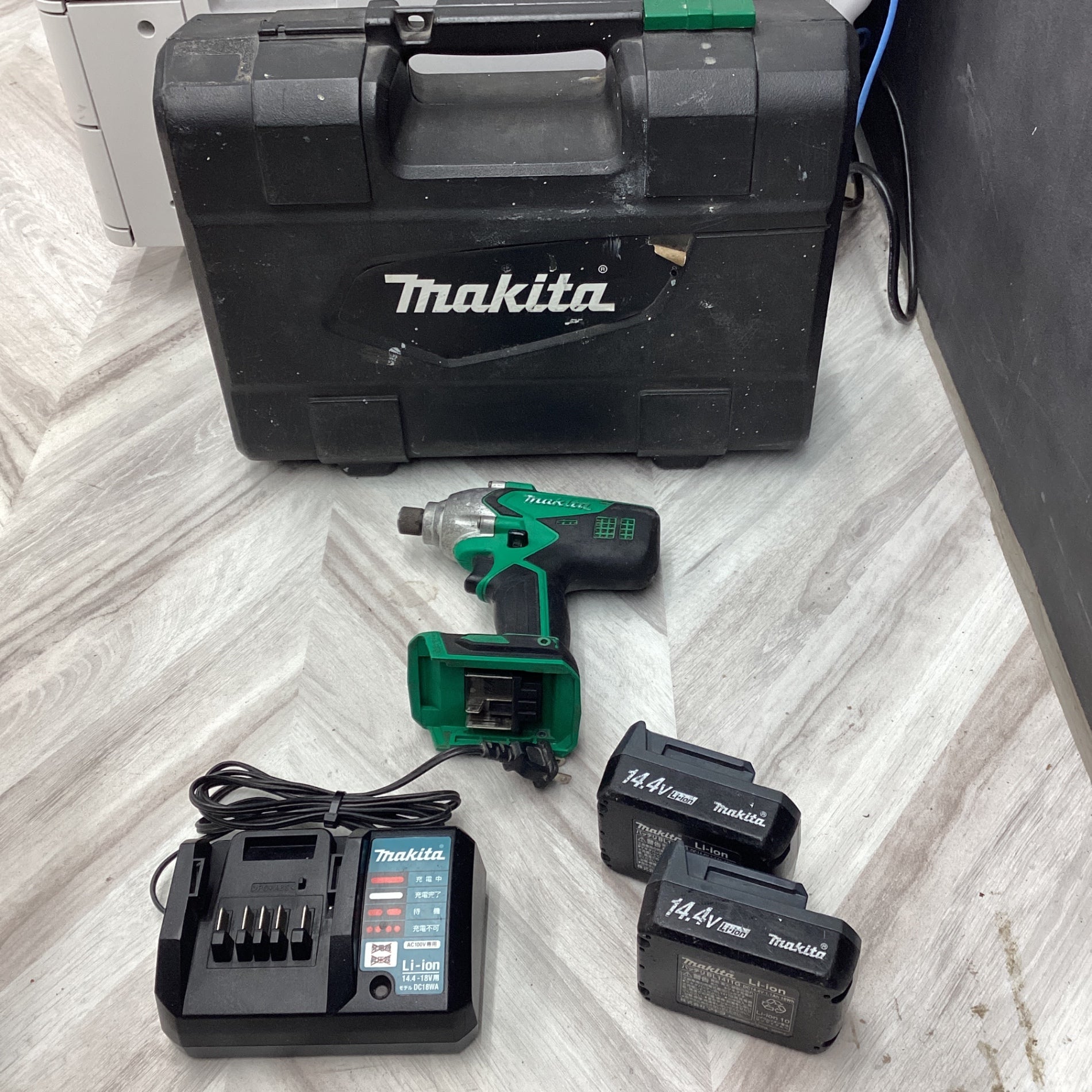 ○マキタ(makita) コードレスインパクトドライバー M695DWX【越谷店】