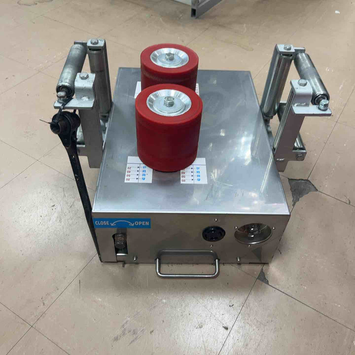 【店頭受取り限定】メーカー不明 ケーブル中間送り機 型式不明 200V【草加店】