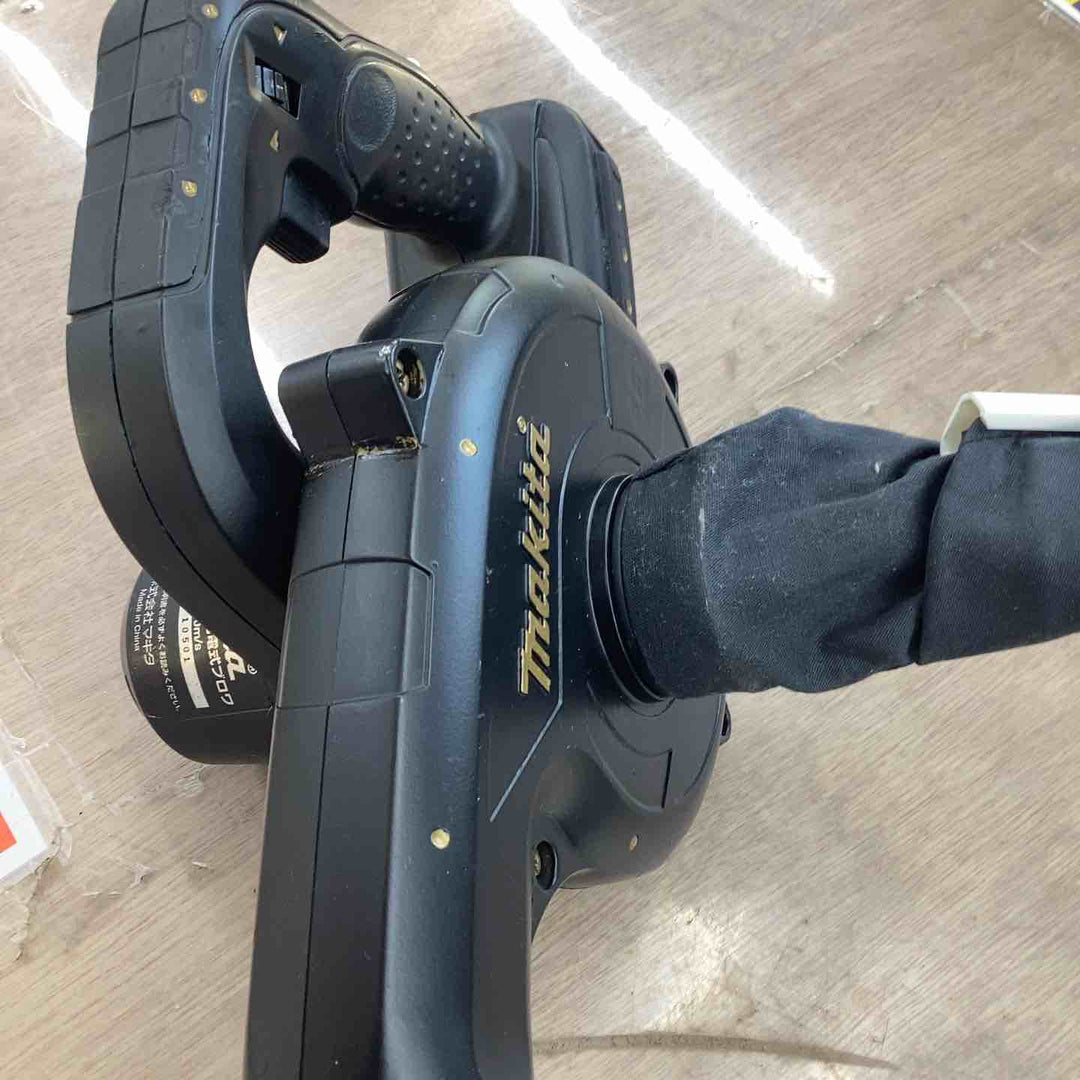 ☆マキタ(makita) コードレスブロワ UB182DZ【越谷店】