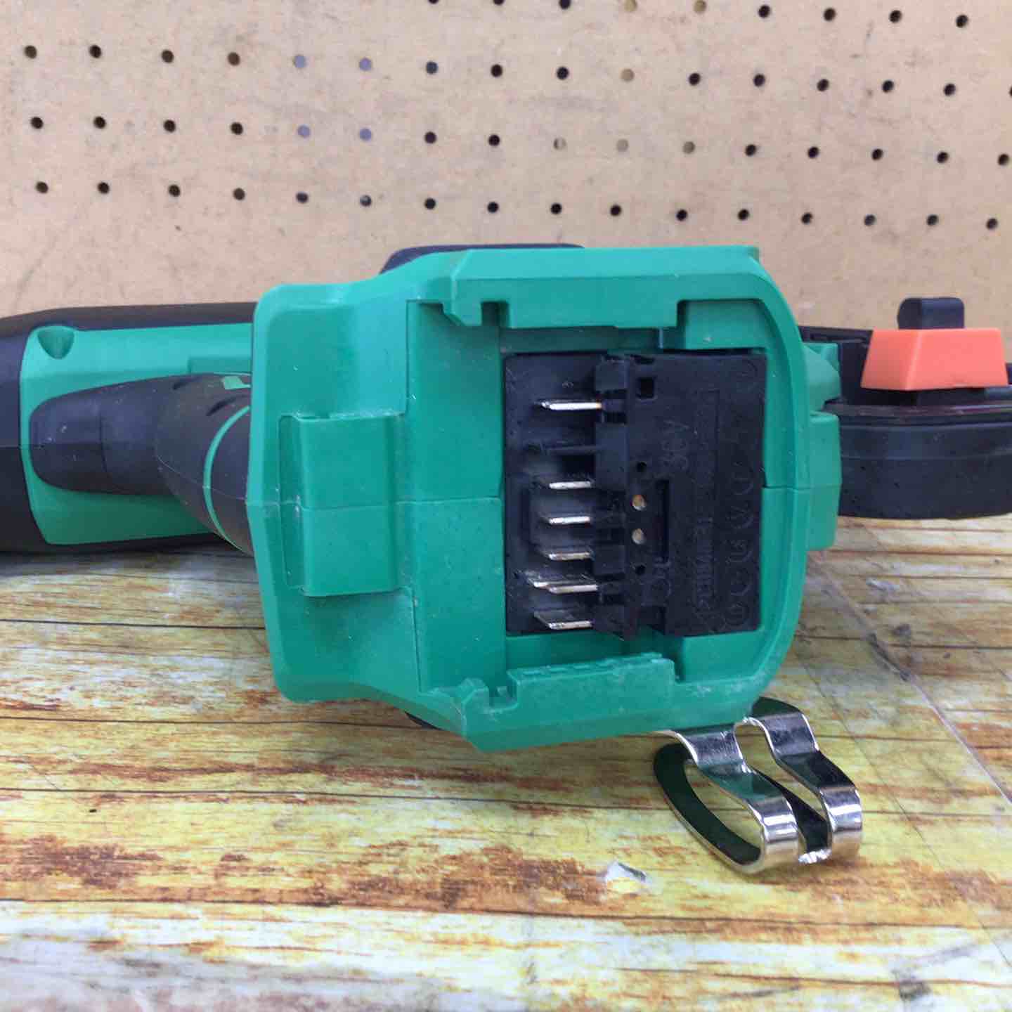 ハイコーキ(HIKOKI ※旧:日立工機) コードレスフロアタッカー ハイコーキ(HIKOKI ※旧:日立工機) コードレスフロアタッカー