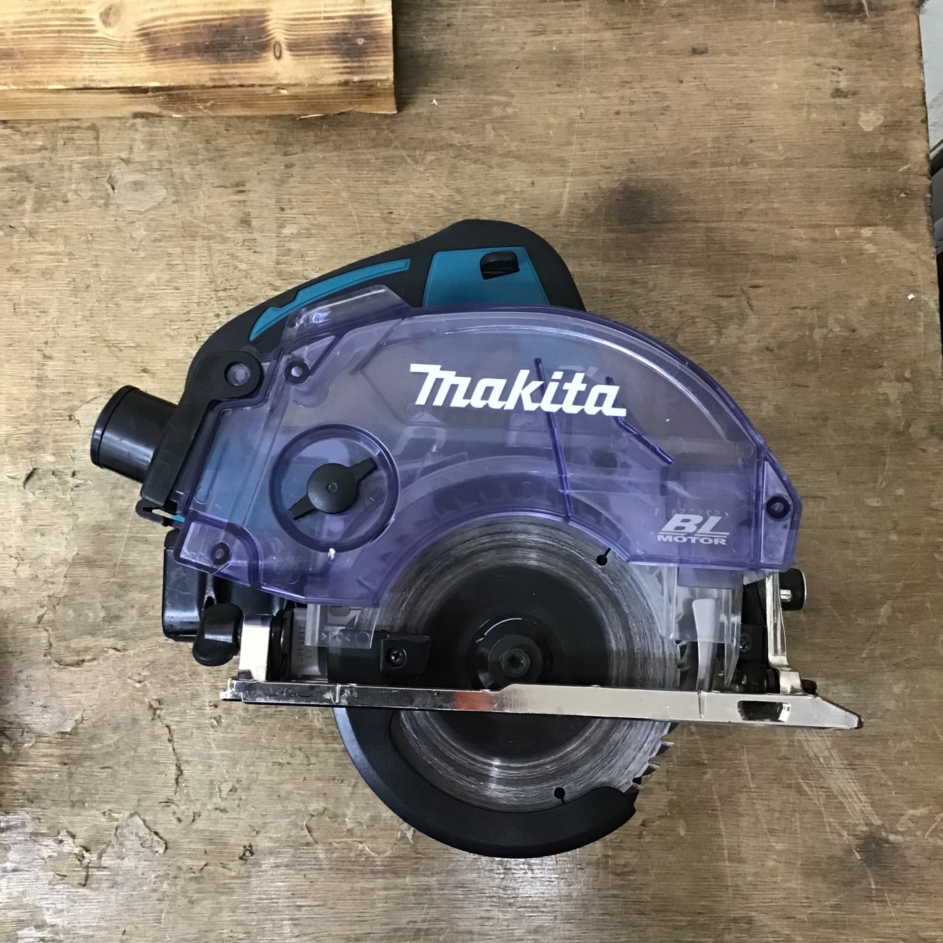 丸のこ ☆マキタ(makita) コードレス防じん丸のこ KS511DRGX 集じんカバー