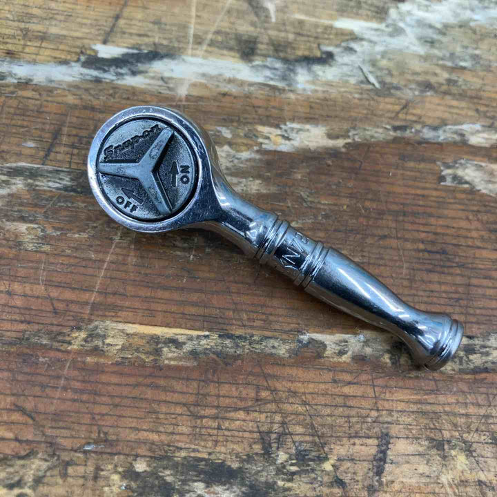 スナップオン Snap-on ラチェットハンドル ショートハンドル 差込み角:6.35mm 1/4" TKN72【柏店】