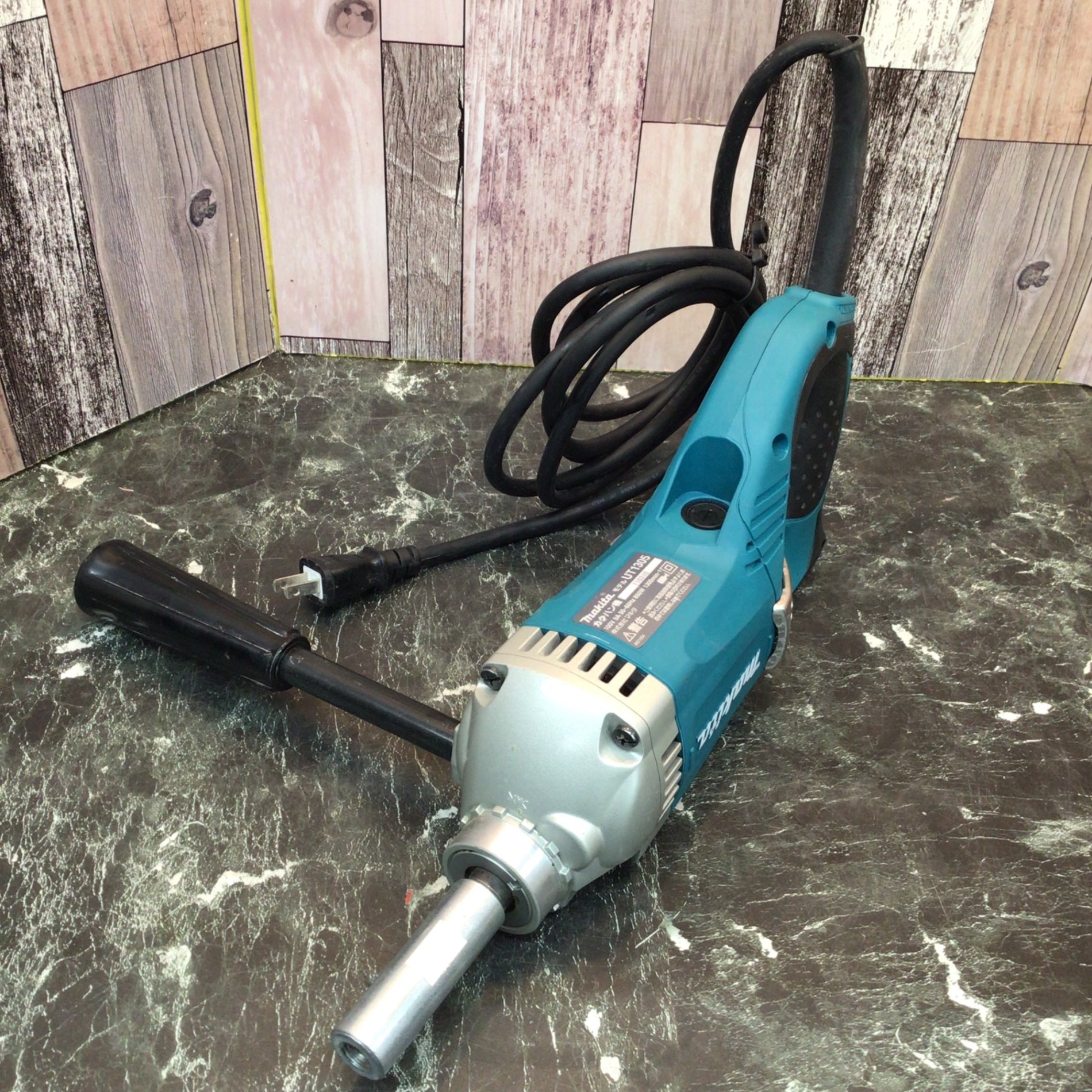 ☆マキタ(makita) コンクリートかくはん機 UT1305【八潮店】 – アクト