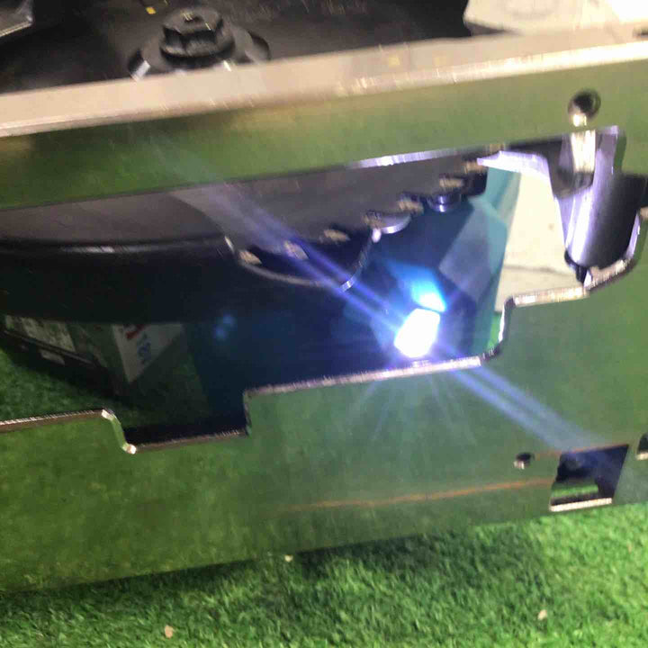 ★マキタ(makita) コードレス丸のこ HS611DZ【町田店】