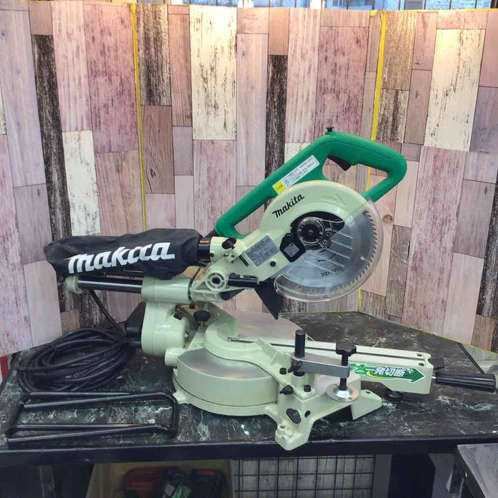 〇マキタ(makita) スライドマルノコ AC100V のこ刃径190mm M244【八潮店】