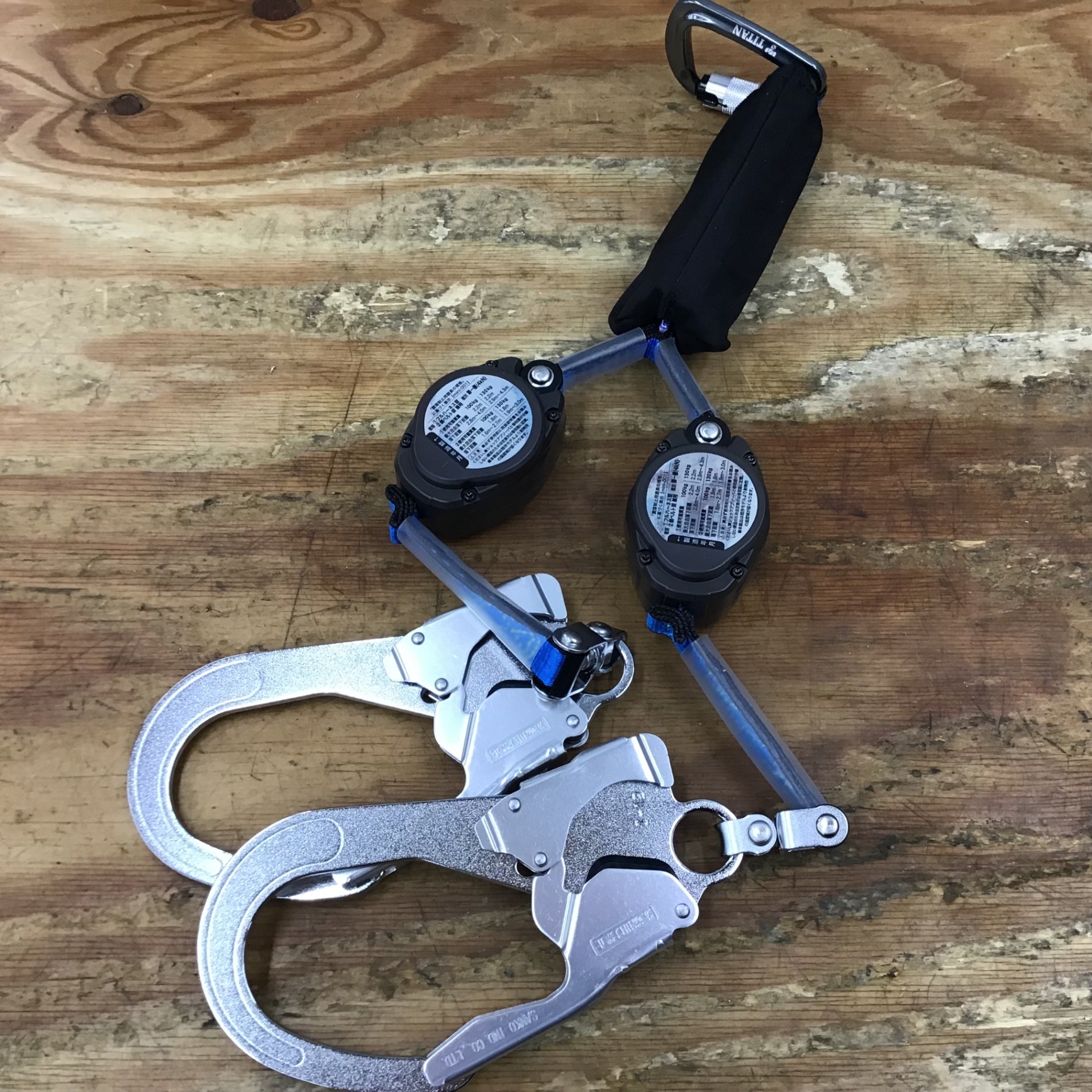 ▽タイタン(TITAN) リーロックmini フルハーネス用巻取式ランヤード(第