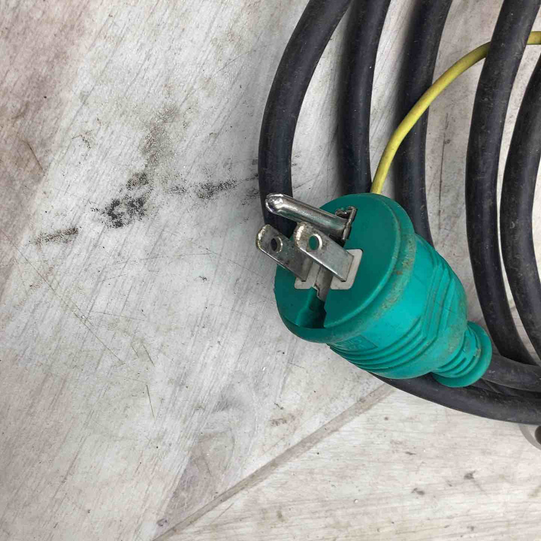 ★マキタ(makita) 集じん機 乾式 VC0830 連動機能【越谷店】